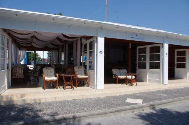 Beach Boutique Hotel Камари Экстерьер фото
